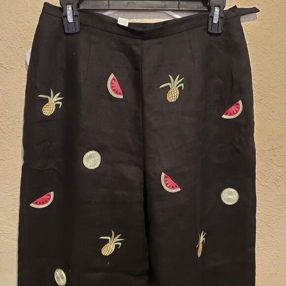 Talbots Crop Pants 8 Women's Irish Linen Black Embroidered Printed Fruit High - Picture 3 of 9
